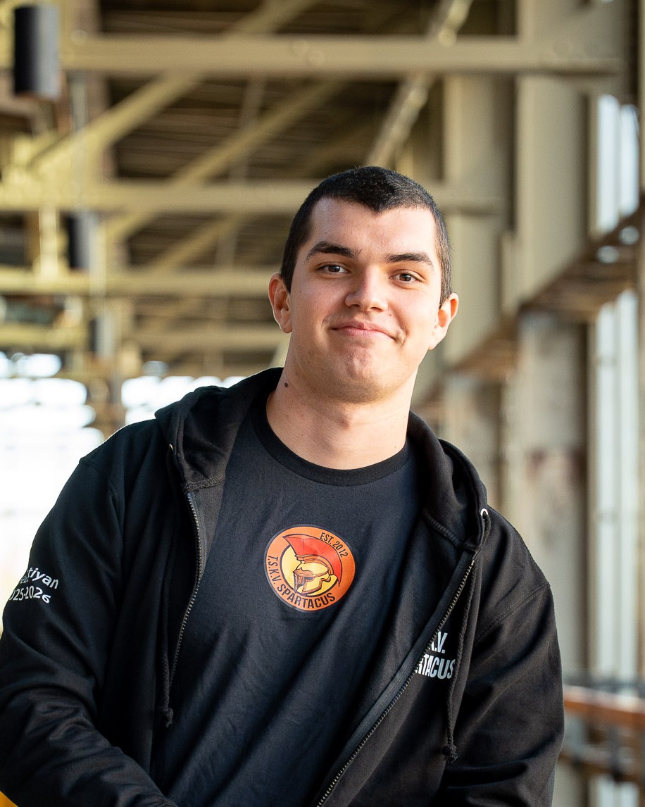 Sebastiyan Kalabalakov - Secretary